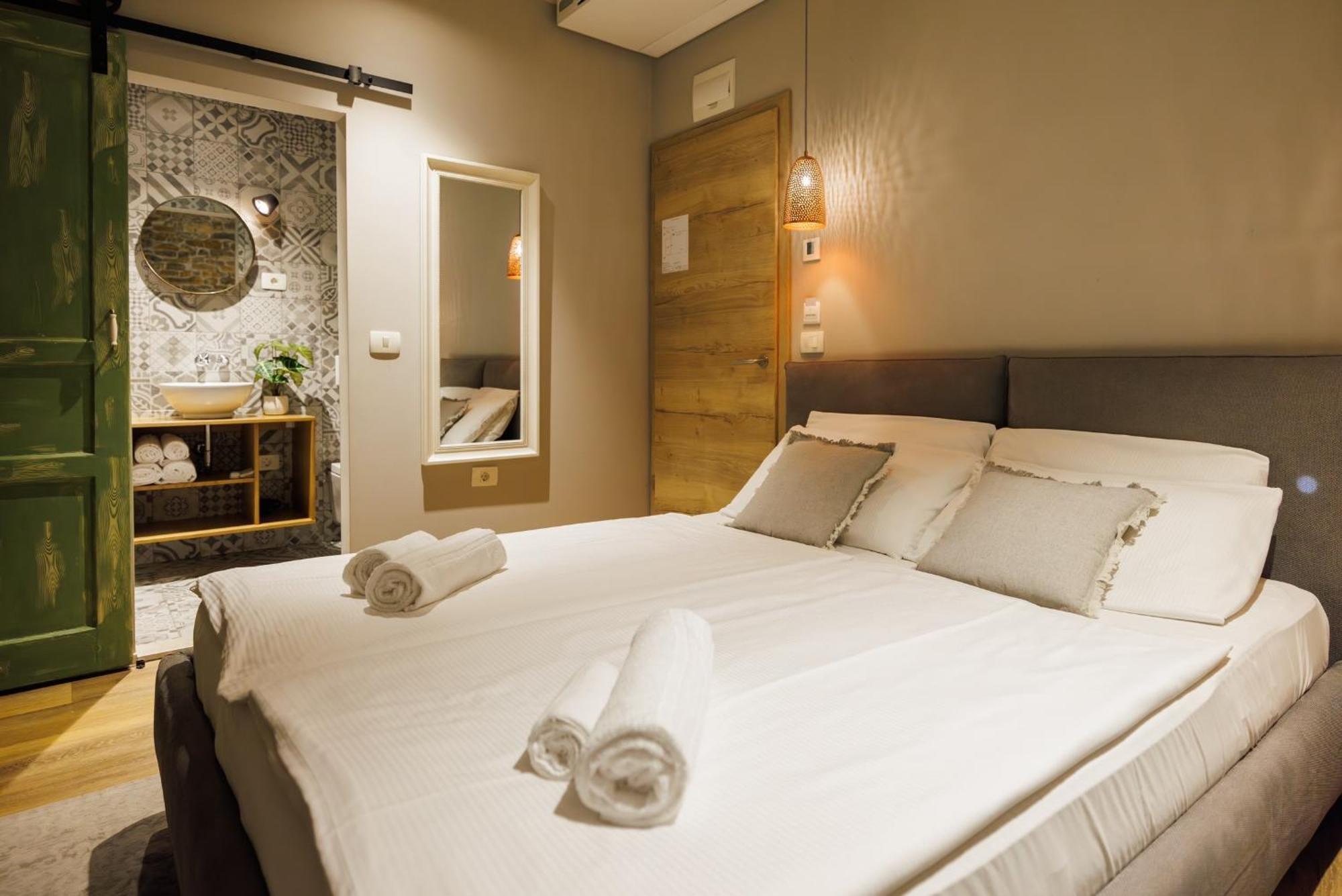 Vila Robida Rooms & Spa Črni Kal Екстериор снимка