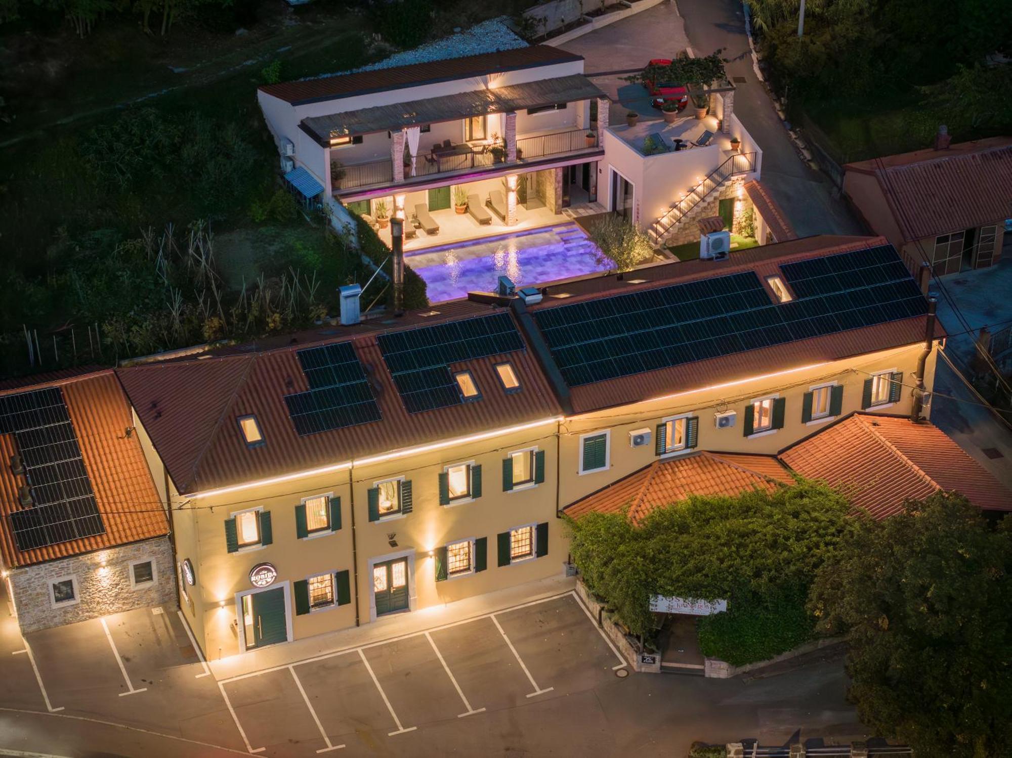 Vila Robida Rooms & Spa Črni Kal Екстериор снимка